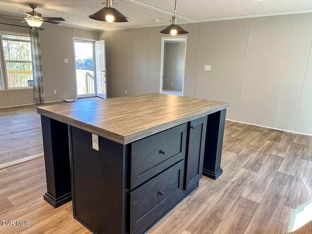 $322,900 | 350 Bungalow Drive, Dandridge, TN 37725