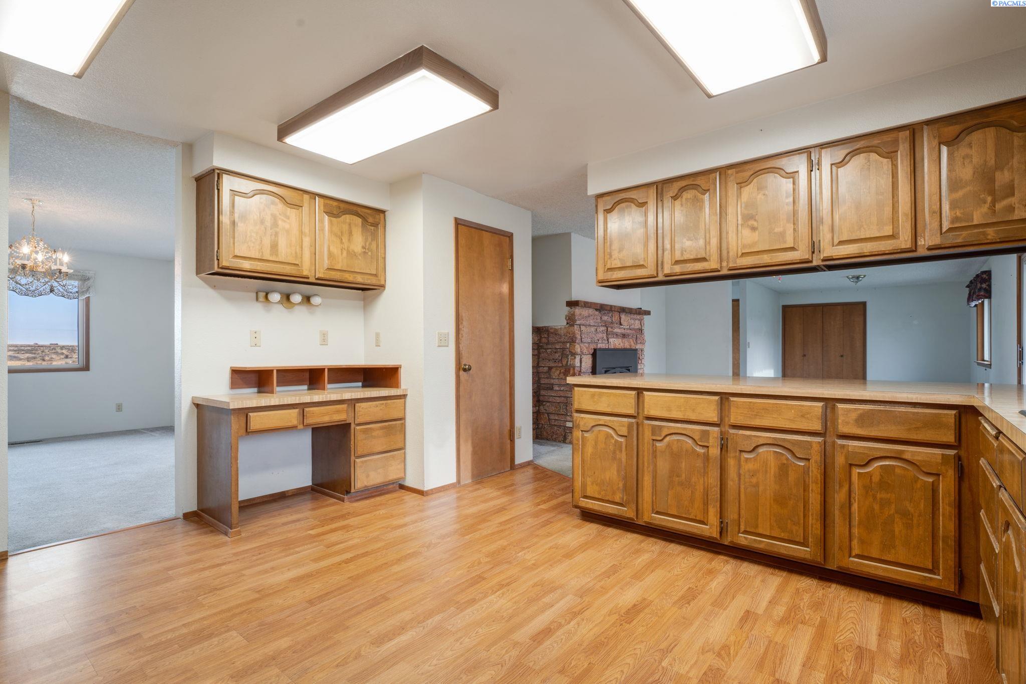 23503 East Ruppert Road Benton City, WA 99320 - Photo 13 of 31 Gallery Image 13