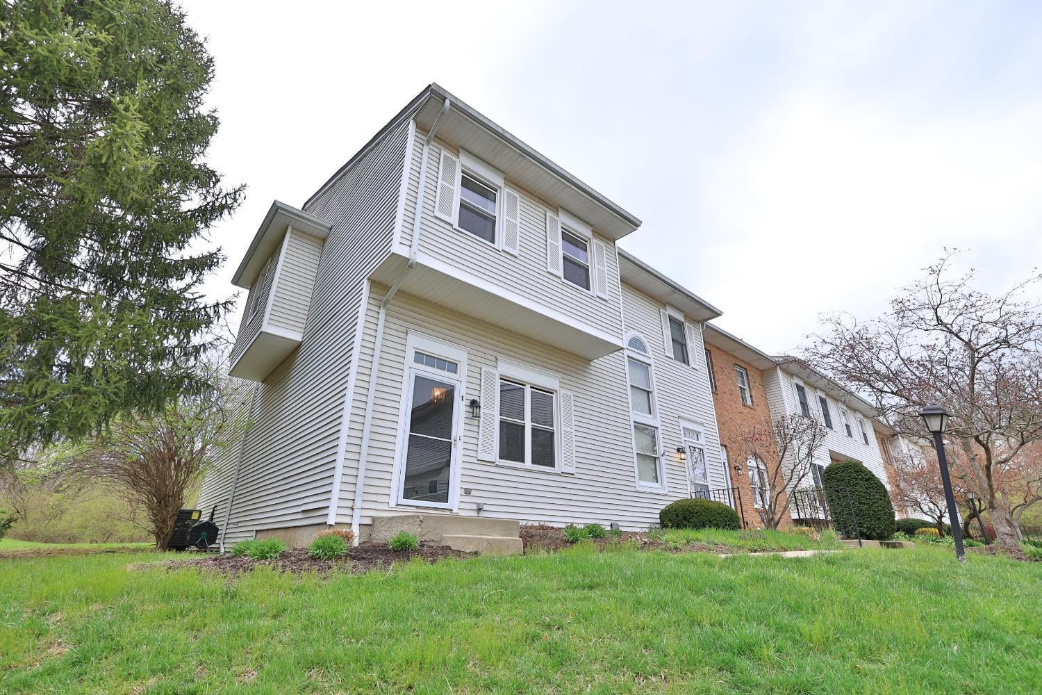 5664 Rapid Run Road Cincinnati, OH 45238 - Photo 2 of 18