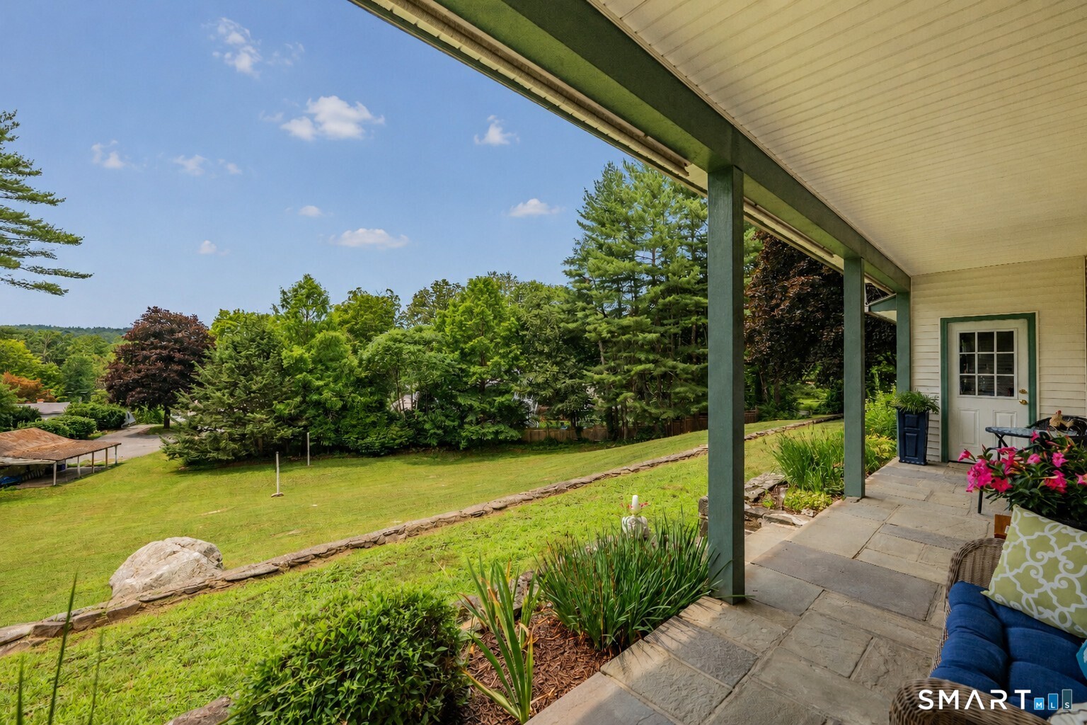 9 Mountain Road Barkhamsted, CT 06065 - Photo 3 of 32