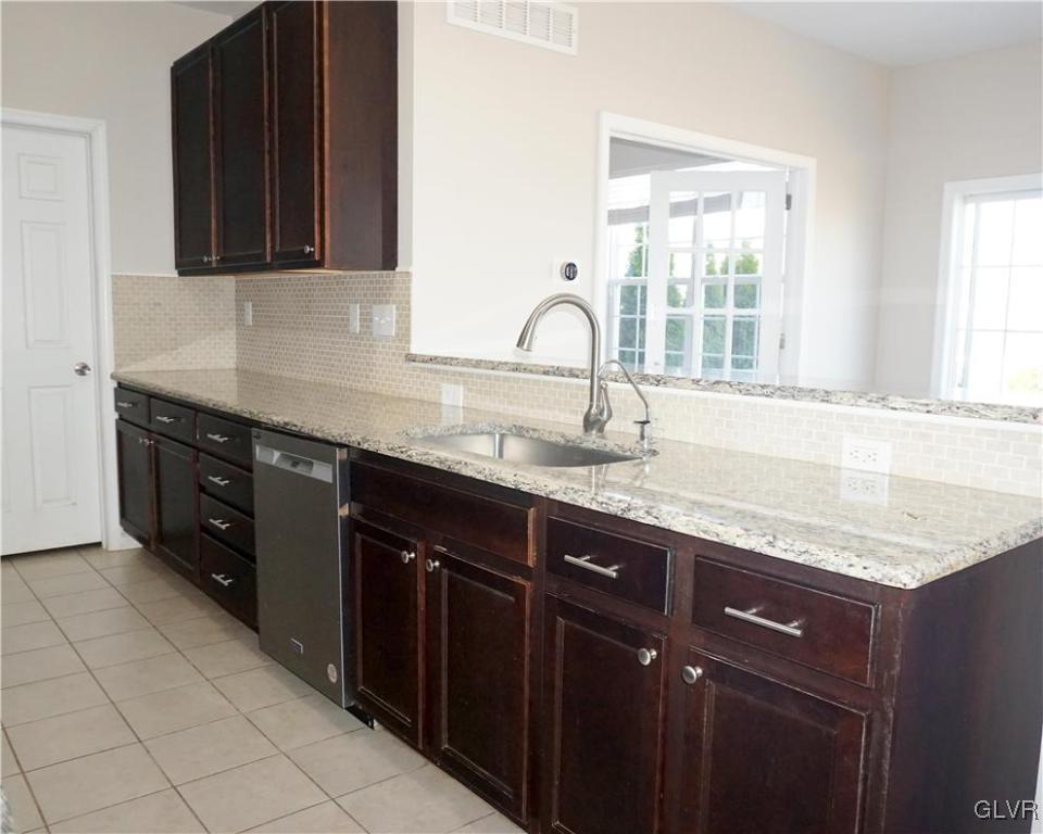 408 Racite Road Alburtis, PA 18011 - Photo 6 of 23 Modern Kitchen