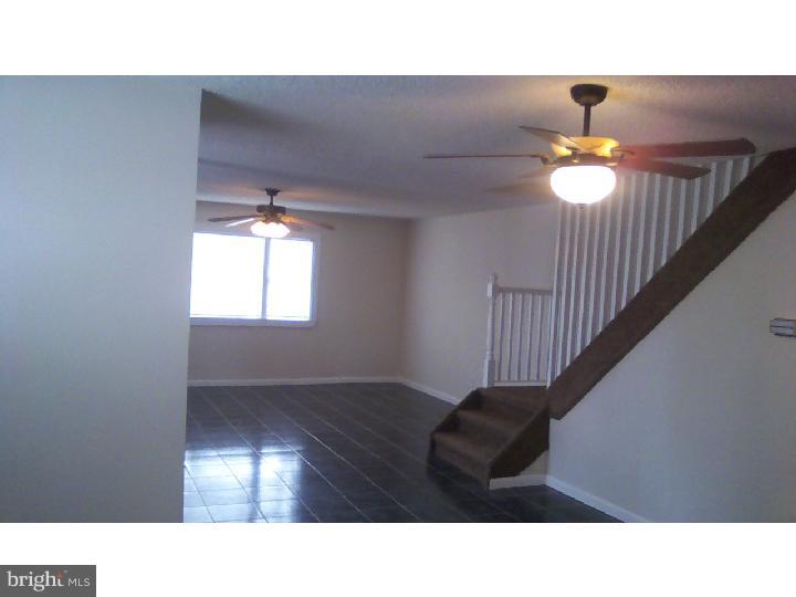 9019 Eastview Road Philadelphia, PA 19152 - Photo 4 of 25 Gallery Image 4