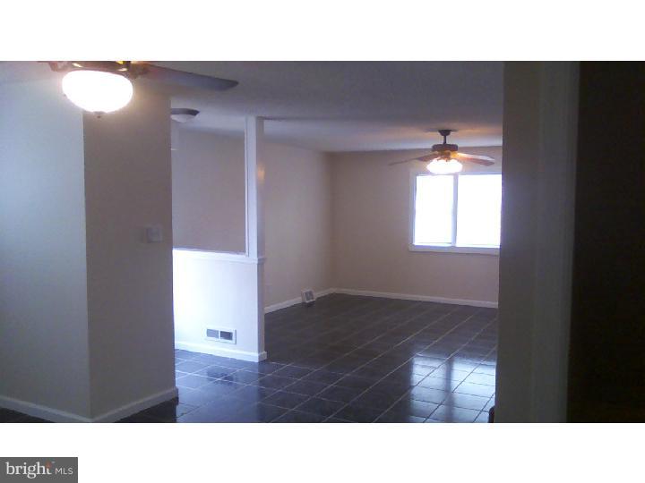 9019 Eastview Road Philadelphia, PA 19152 - Photo 7 of 25 Gallery Image 7