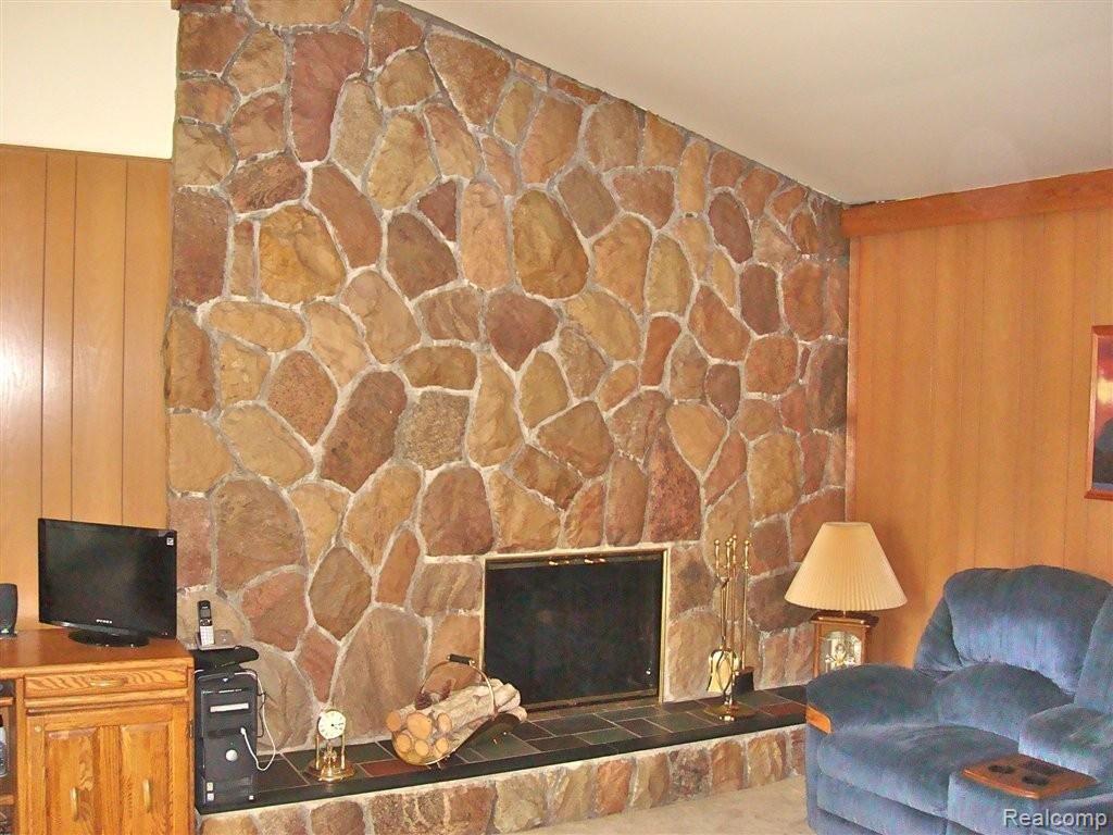 35373 Bobcean Road Clinton Township, MI 48035 - Photo 8 of 18 DSC04000.JPG