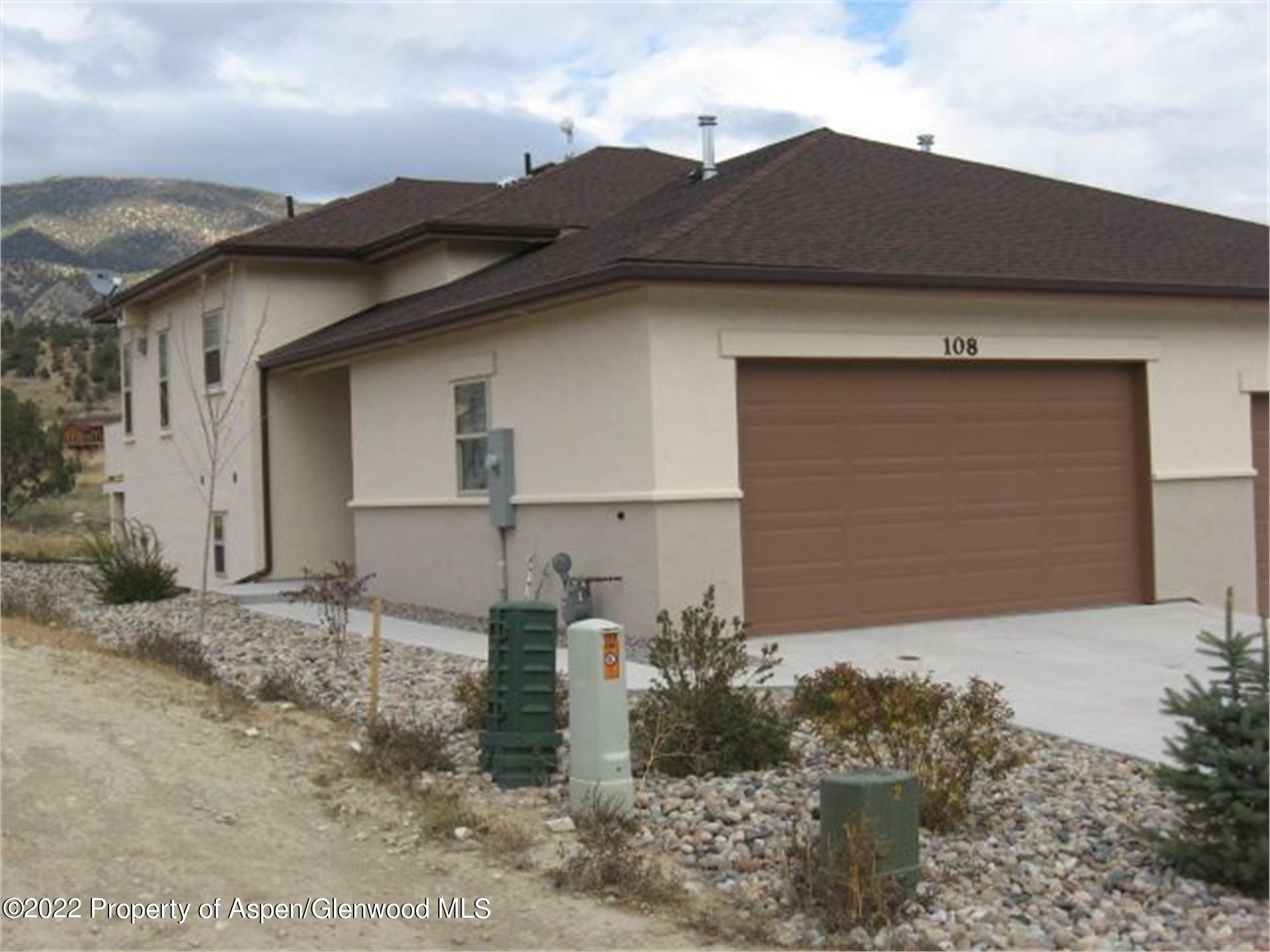 108 Castle Ridge