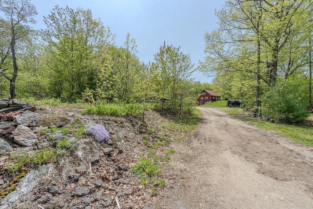 348 North Road Deerfield, NH 03037 - Photo 26 of 41