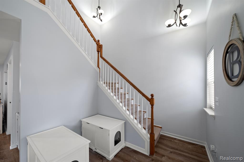 17010 Farmington Road Livonia, MI 48154 - Photo 16 of 28