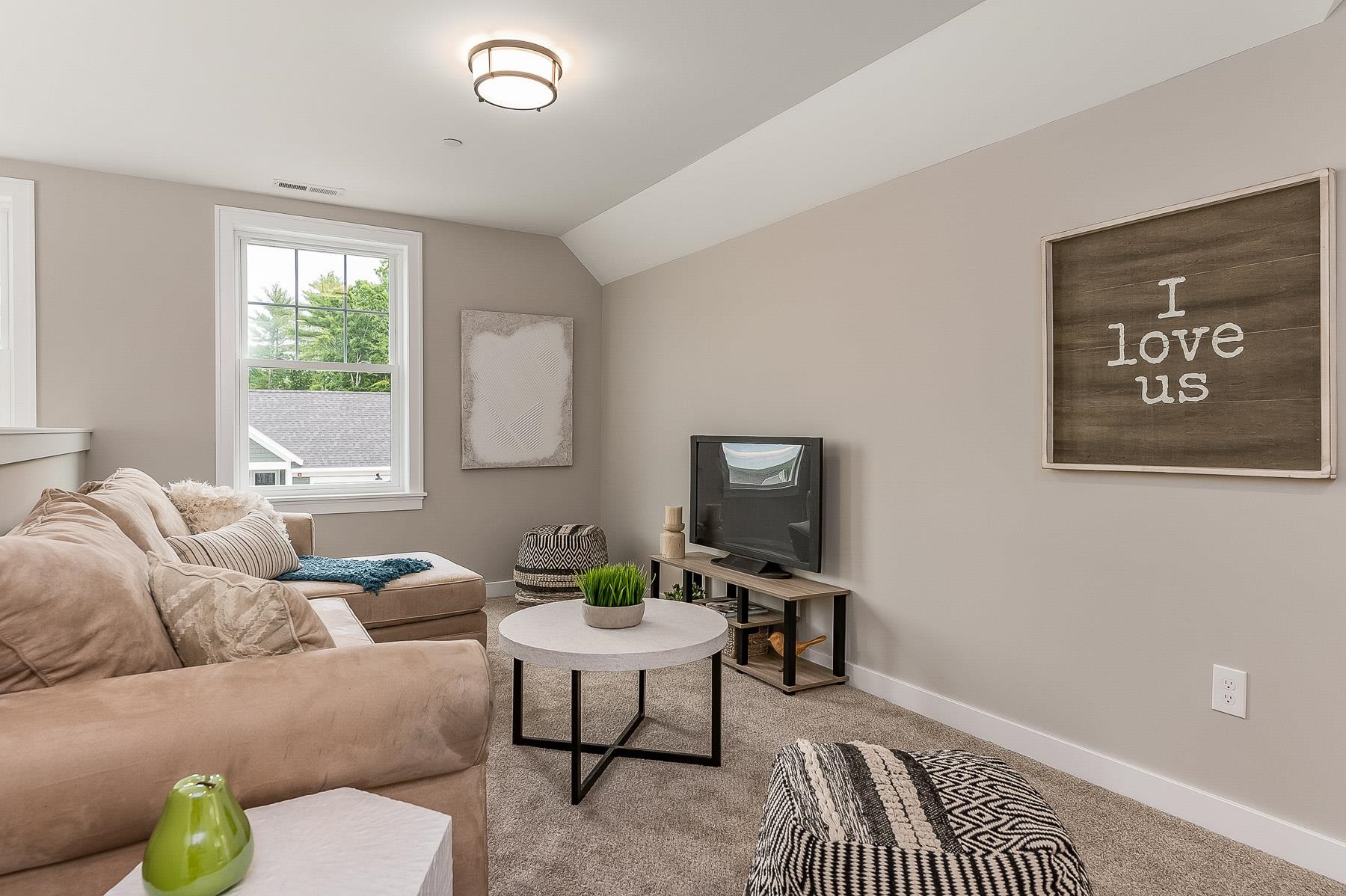 28 The Cliffs, Unit 28 Auburn, NH 03032 - Photo 14 of 40