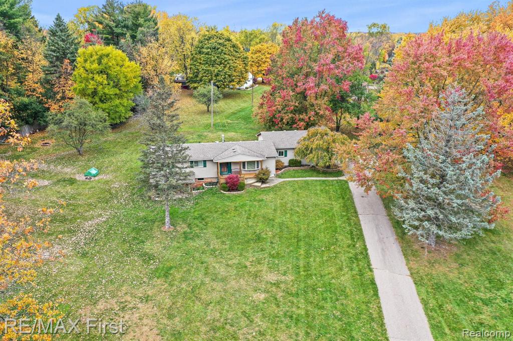 311 Nevada Avenue Rochester Hills, MI 48309 - Photo 3 of 28