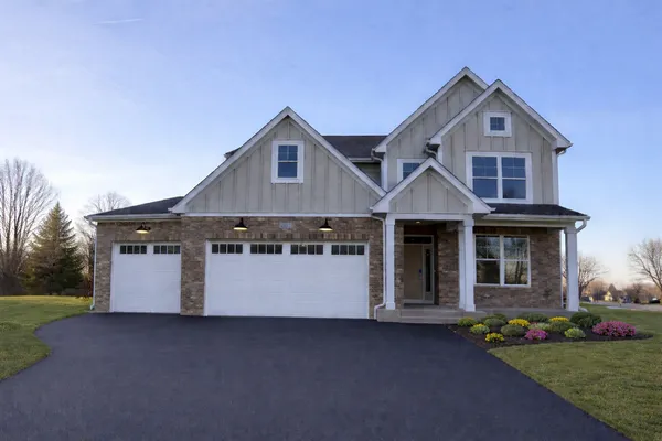 $770,000 | 601 Sheffield Circle, Sugar Grove, IL 60554