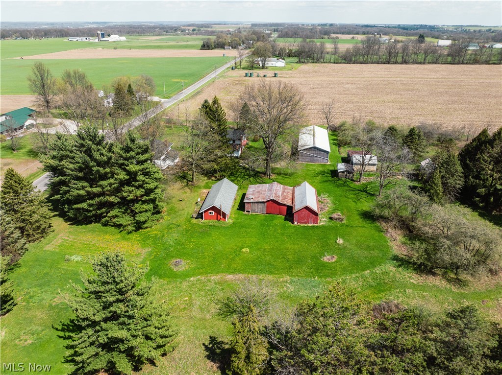 2483 Steiner Road Creston, OH 44217 - Photo 4 of 45