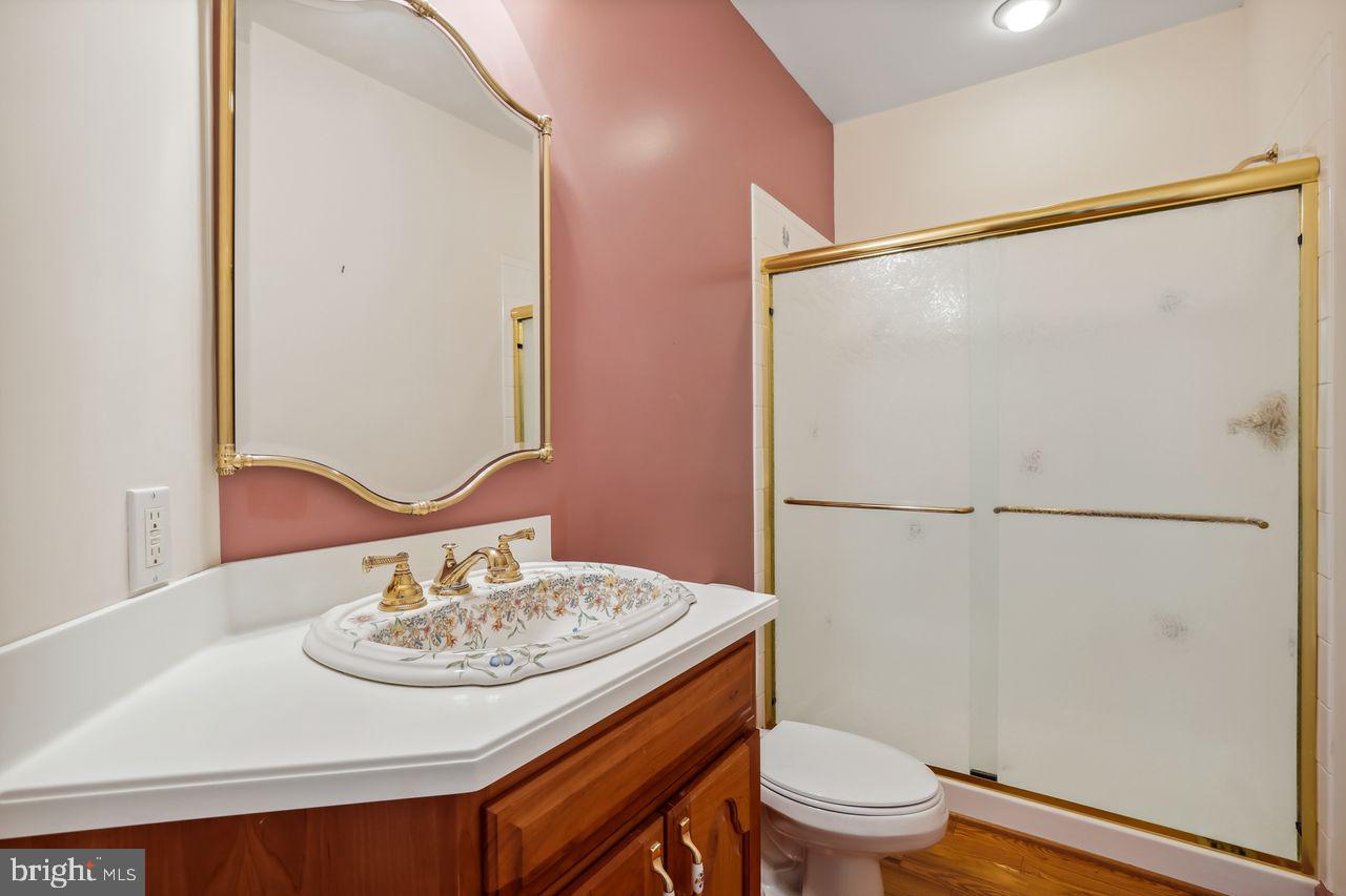 5821 Cabbage Spring Road Mount Airy, MD 21771 - Photo 8 of 39 Main Level bath