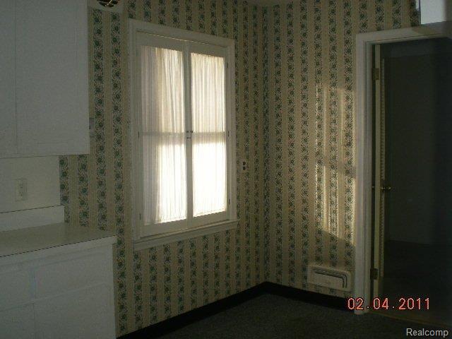 195 Shadowlawn Street Inkster, MI 48141 - Photo 4 of 15 Kitchen 2