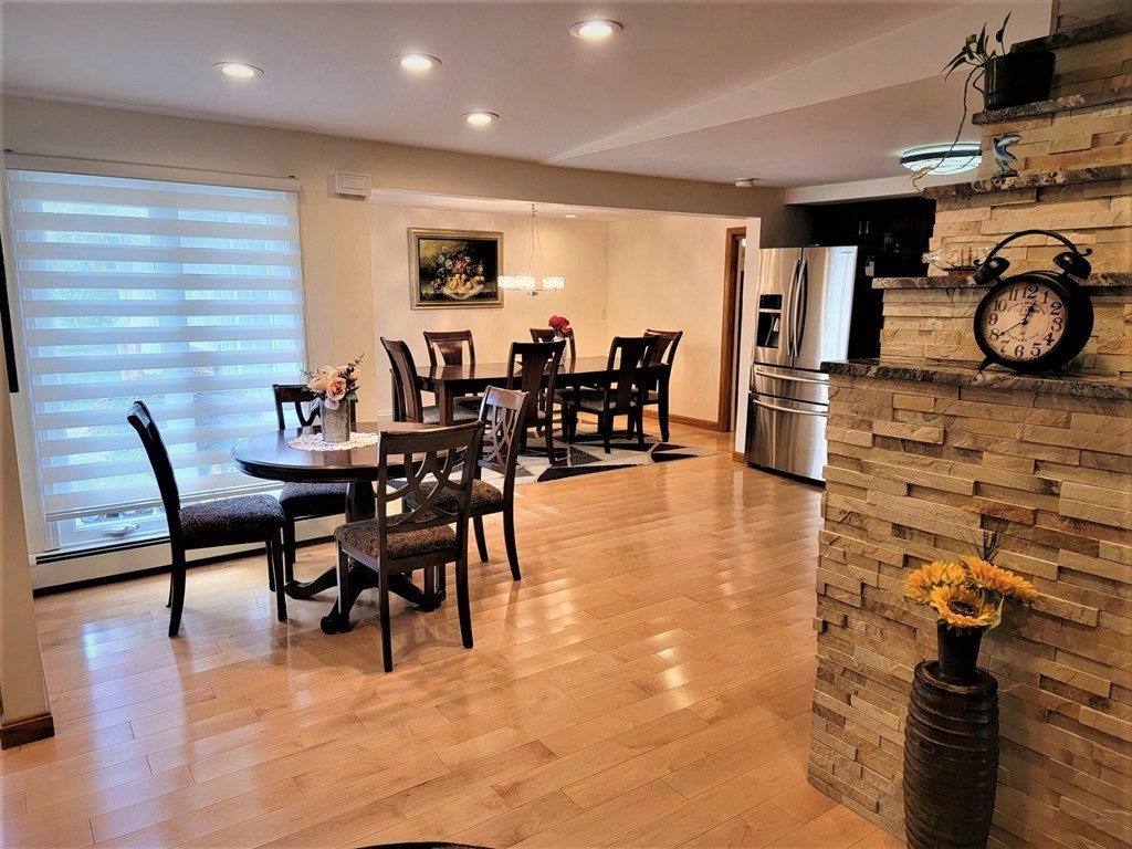 8 Birchwood Road Worcester, MA 01609 - Photo 5 of 24 Gallery Image 5