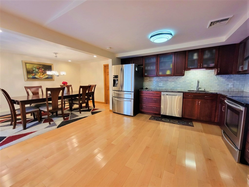 8 Birchwood Road Worcester, MA 01609 - Photo 9 of 24 Gallery Image 9