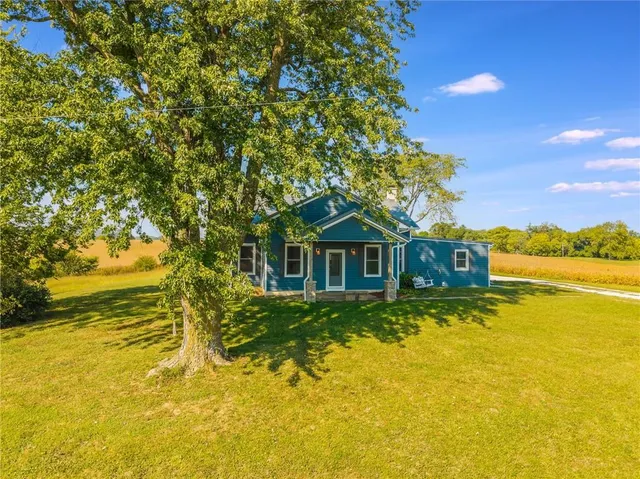 $375,000 | 17670 Southeast 14th Road, Dearborn, MO 64439