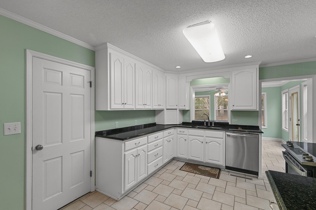 2000 Deerpath Road Dothan, AL 36303 - Photo 20 of 61
