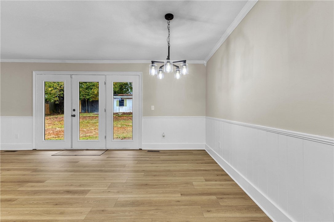 2104 Rocky Brook Road Opelika, AL 36801 - Photo 11 of 36 Dining room