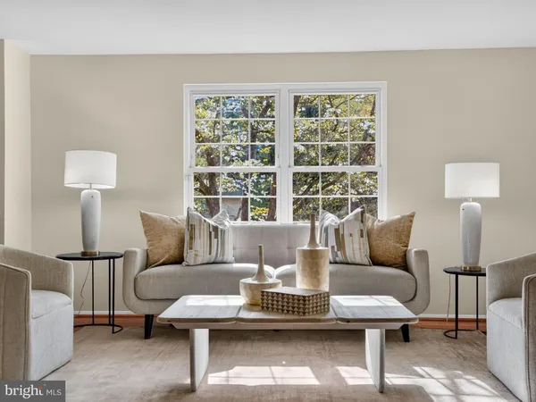 $709,890 | 5914 Freds Oak Road, Burke, VA 22015