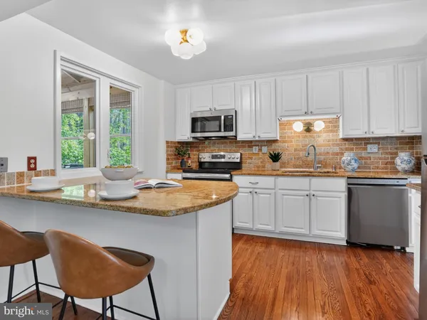 $709,890 | 5914 Freds Oak Road, Burke, VA 22015