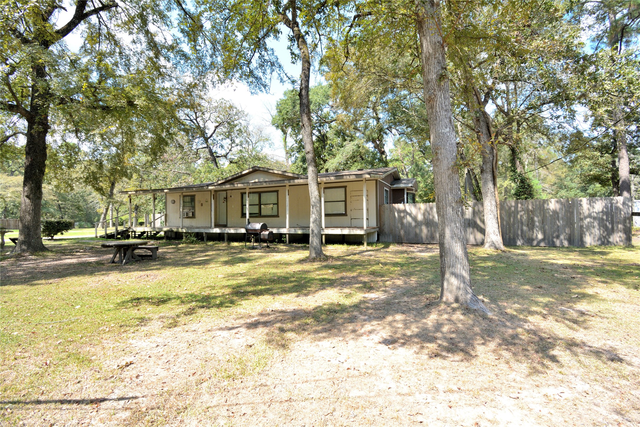 27119 Seahorse Lane Magnolia, TX 77355 - Photo 5 of 18 a view of a house with swimming pool and sitting area