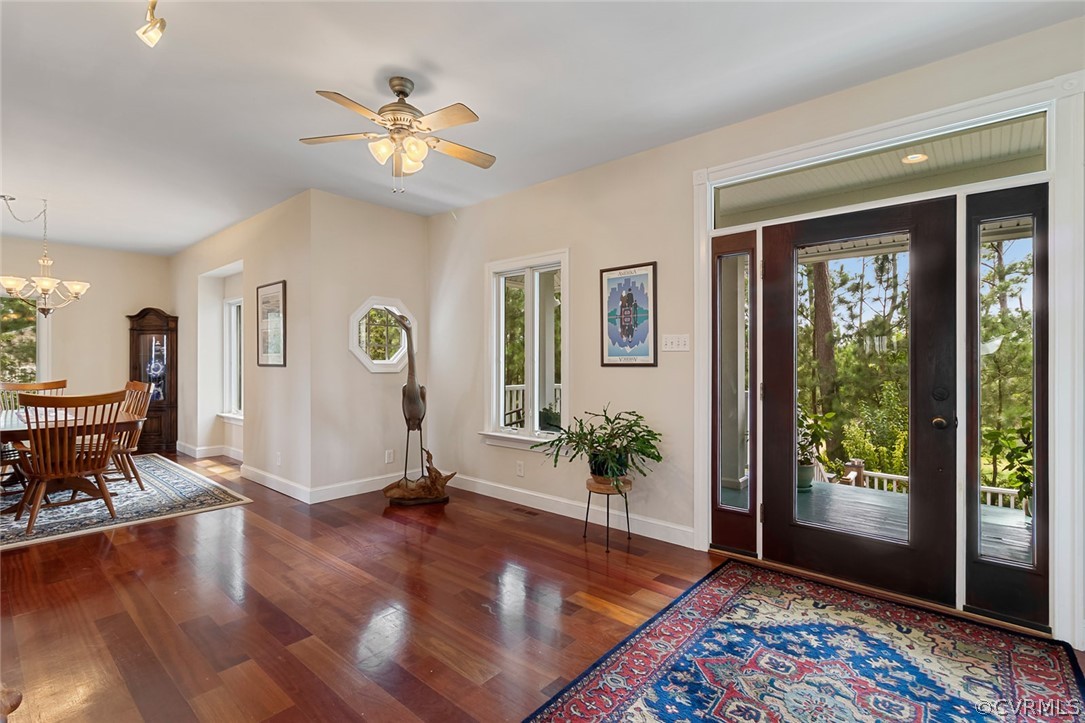 5741 Mobjack Road Gloucester, VA 23061 - Photo 7 of 49 Gallery Image 7