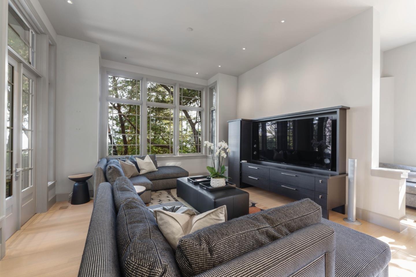 1090 Bear Gulch Road Woodside, CA 94062 - Photo 7 of 46