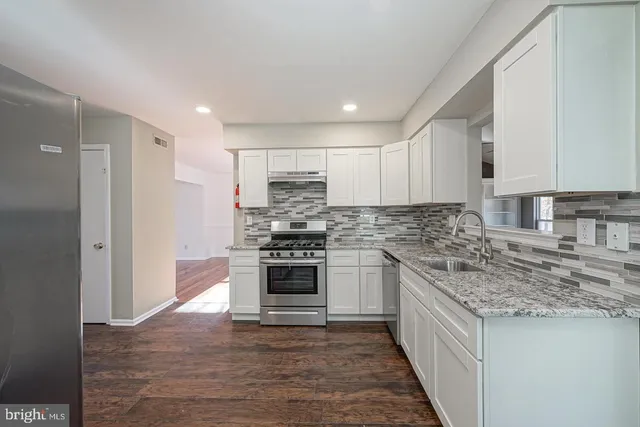 $439,000 | 12 Militia Hill Road, Sicklerville, NJ 08081