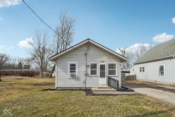 $135,000 | 3020 South Mooresville Road, Indianapolis, IN 46221