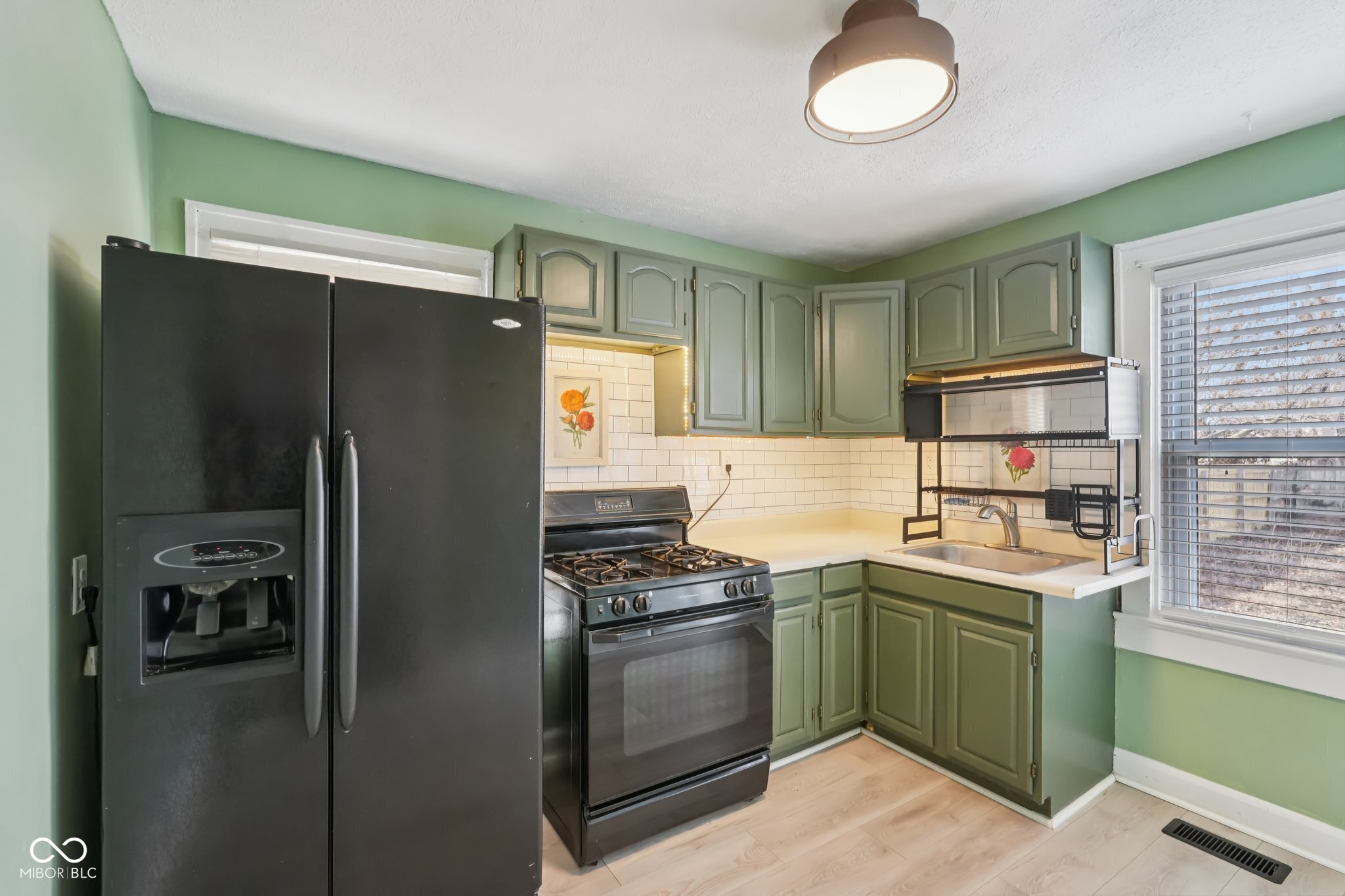 3020 South Mooresville Road Indianapolis, IN 46221 - Photo 20 of 37