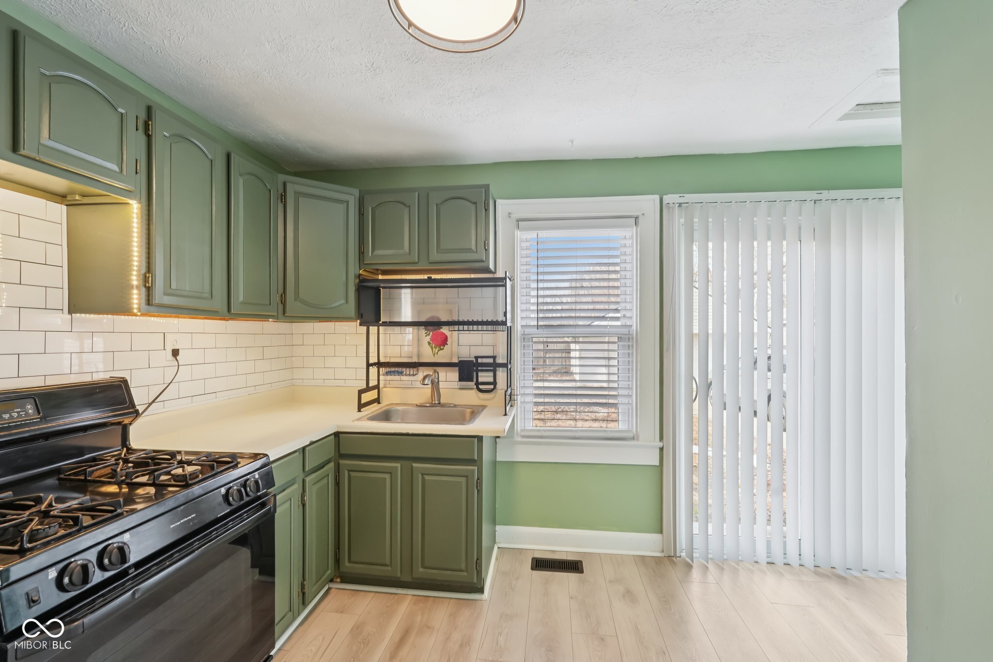 3020 South Mooresville Road Indianapolis, IN 46221 - Photo 22 of 37