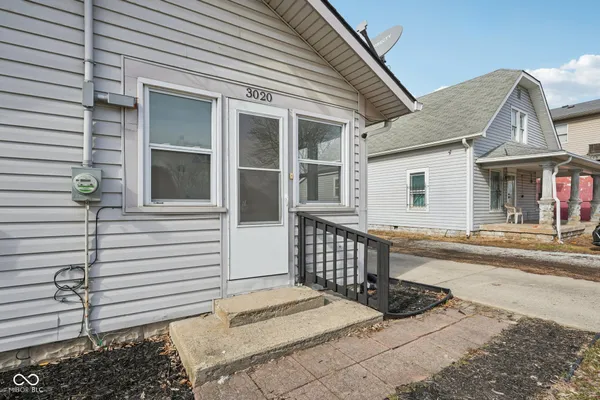 $135,000 | 3020 South Mooresville Road, Indianapolis, IN 46221