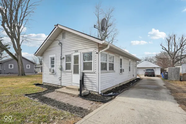 $135,000 | 3020 South Mooresville Road, Indianapolis, IN 46221