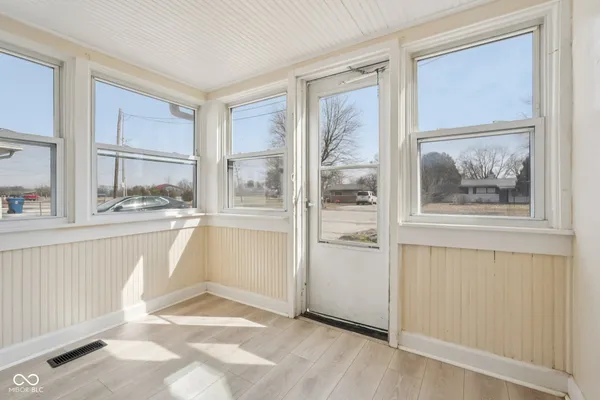 $135,000 | 3020 South Mooresville Road, Indianapolis, IN 46221