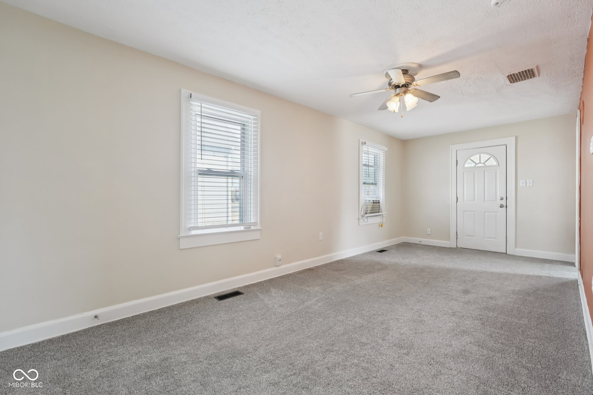 3020 South Mooresville Road Indianapolis, IN 46221 - Photo 10 of 37