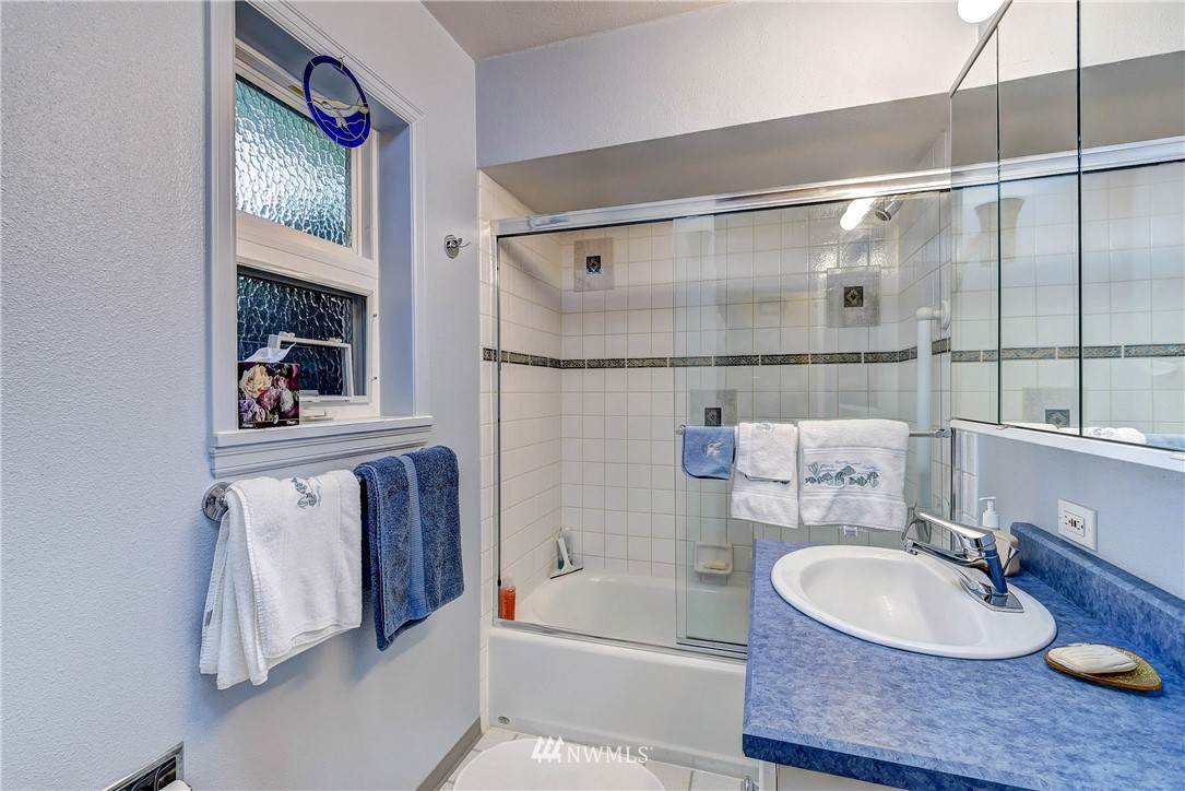 1119 North 78th Street Seattle, WA 98103 - Photo 14 of 18 Gallery Image 14