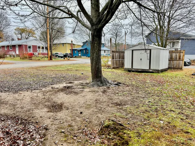 $187,500 | 12 Skillin Avenue, Norway, ME 04268