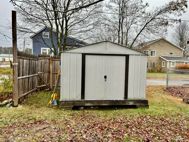 $187,500 | 12 Skillin Avenue, Norway, ME 04268