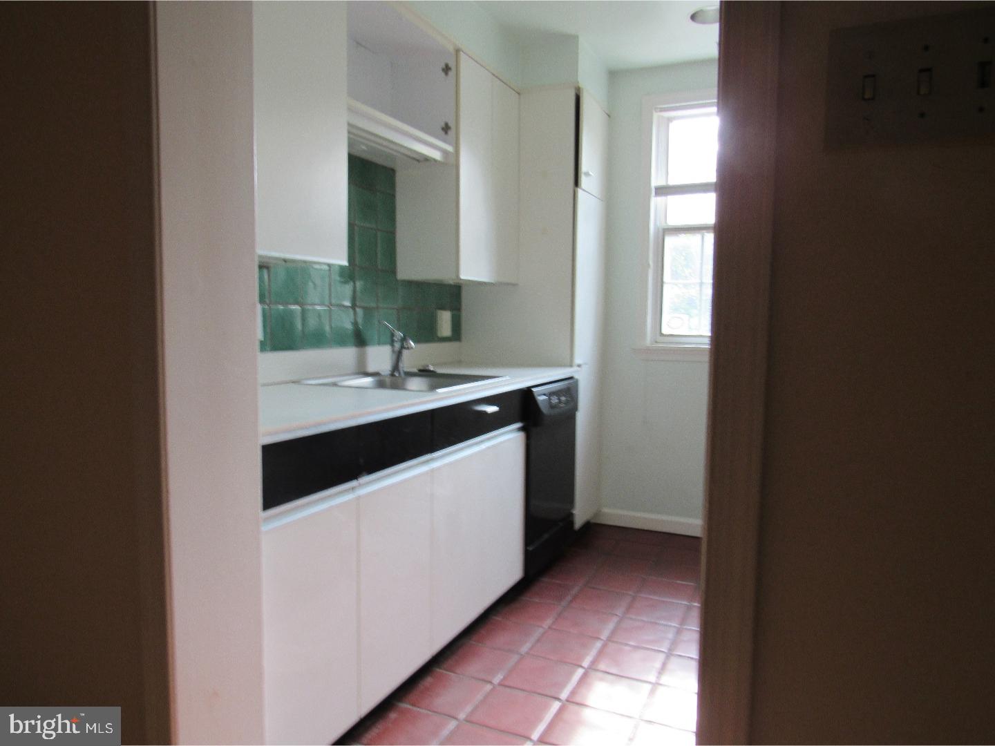 419 Quince Street Philadelphia, PA 19147 - Photo 7 of 31 Kitchen