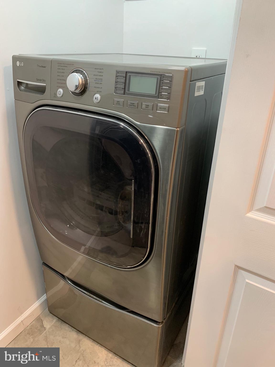 12140 Rambler Road Philadelphia, PA 19154 - Photo 8 of 14 washer/dryer