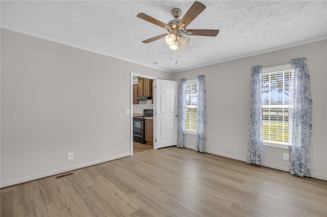 112 Donald Drive Pendleton, SC 29670 - Photo 15 of 36