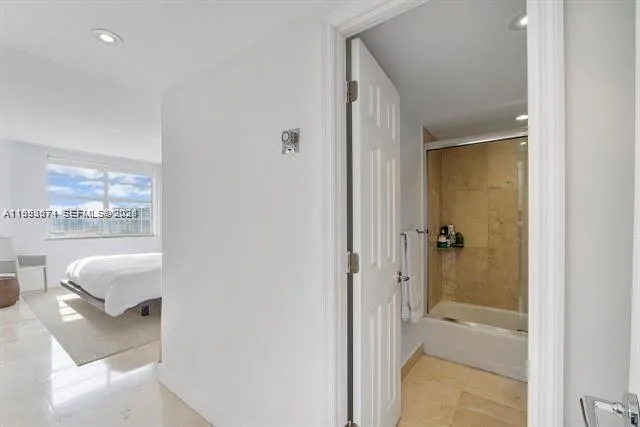 $2,600 | 1985 South Ocean Drive, Unit 19A, Hallandale Beach, FL 33009