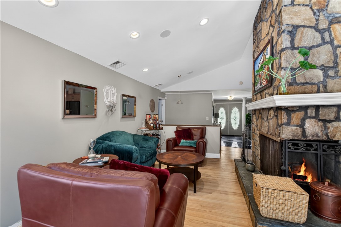 293 Byron Randall Road Scituate, RI 02857 - Photo 10 of 49