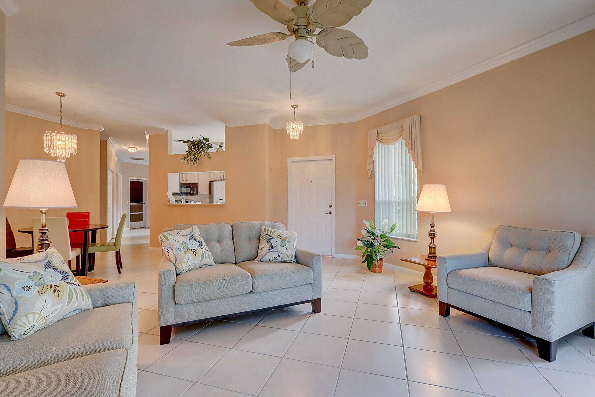 6788 Southeast Warwick Lane Stuart, FL 34997 - Photo 5 of 40 Living Room