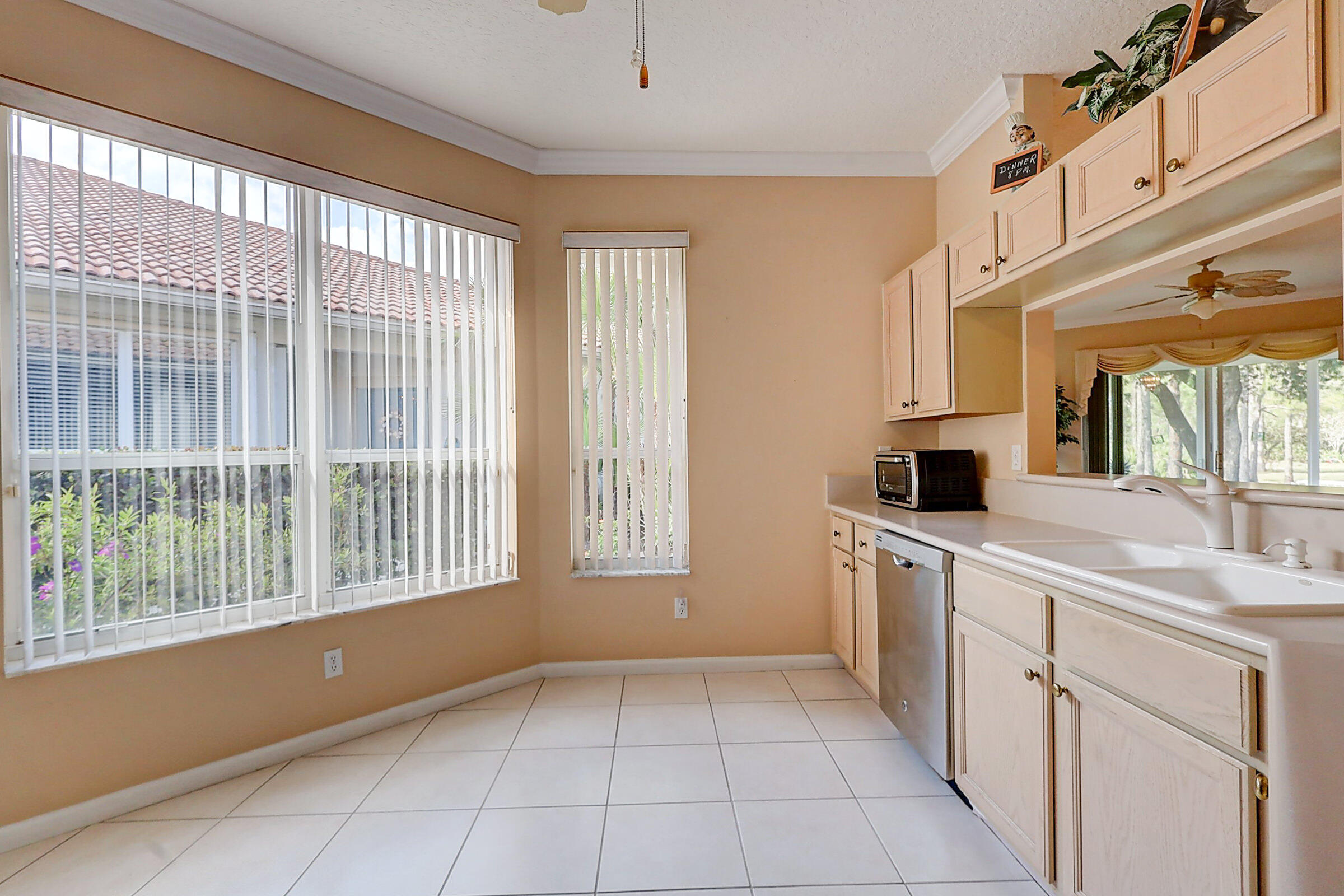6788 Southeast Warwick Lane Stuart, FL 34997 - Photo 9 of 40 Kitchen