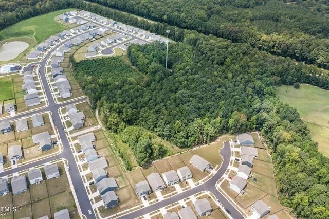 a view of an outdoor space