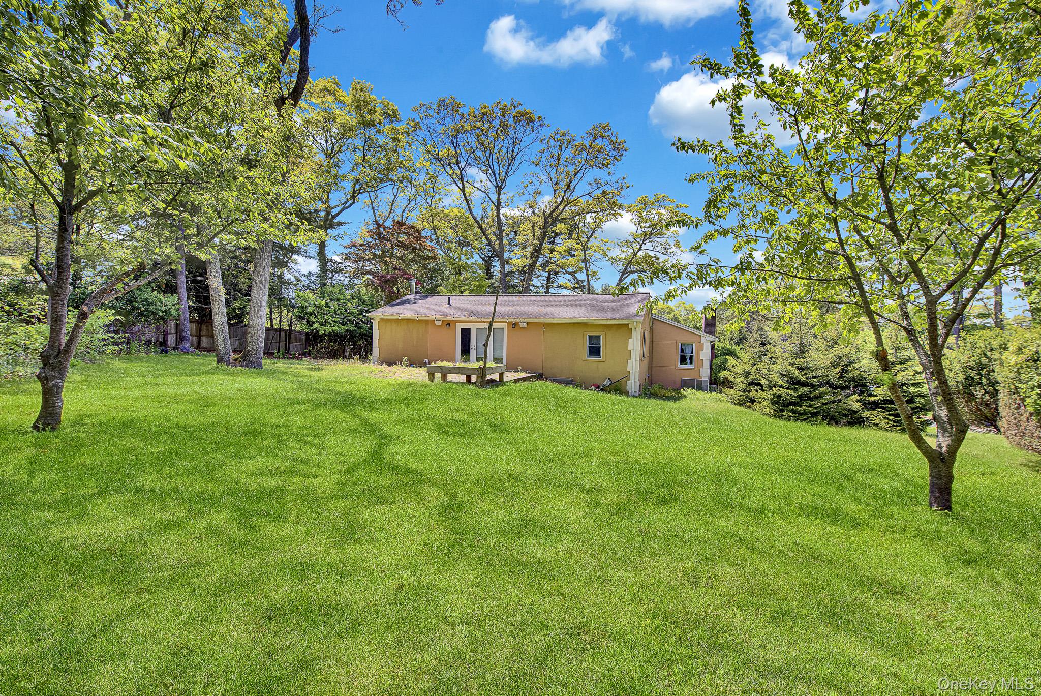 77 South Coleman Road Centereach, NY 11720 - Photo 24 of 28
