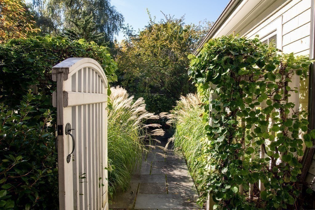 206 Claybrook Road Dover, MA 02030 - Photo 34 of 41