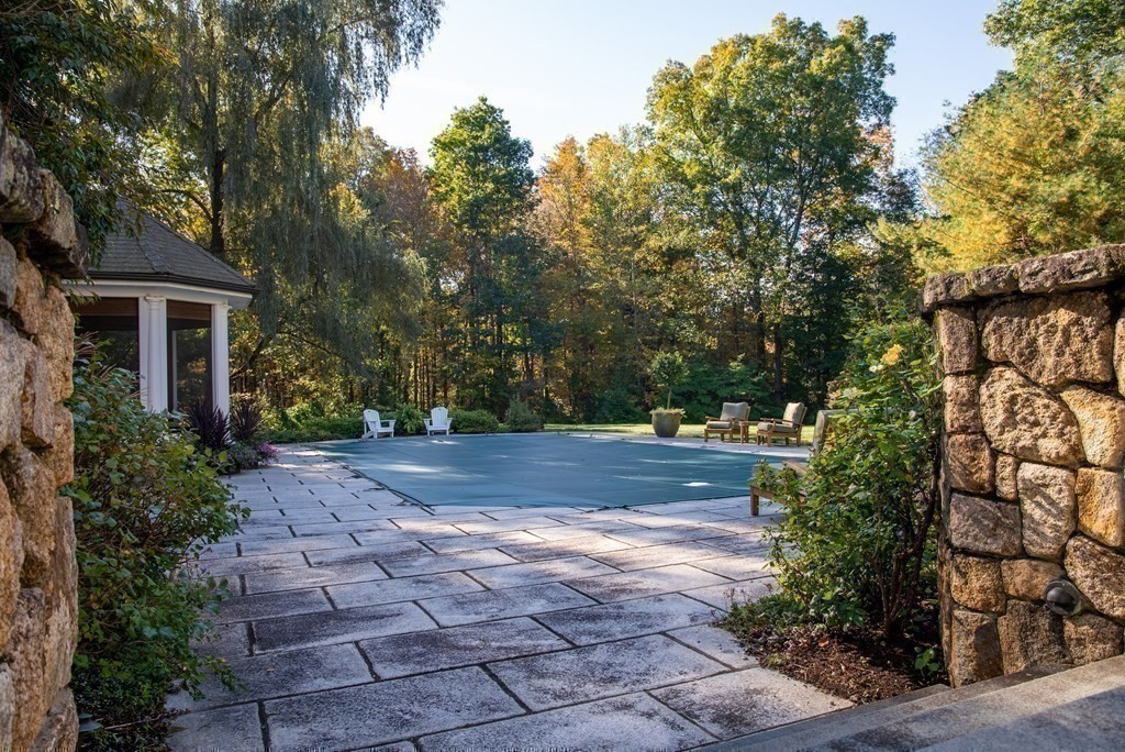 206 Claybrook Road Dover, MA 02030 - Photo 36 of 41