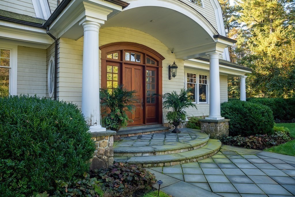 206 Claybrook Road Dover, MA 02030 - Photo 6 of 41